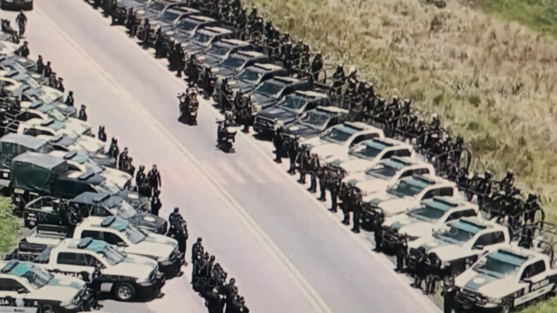 Reportan bloqueos y quema de vehículos en límites de Morelos y CDMX