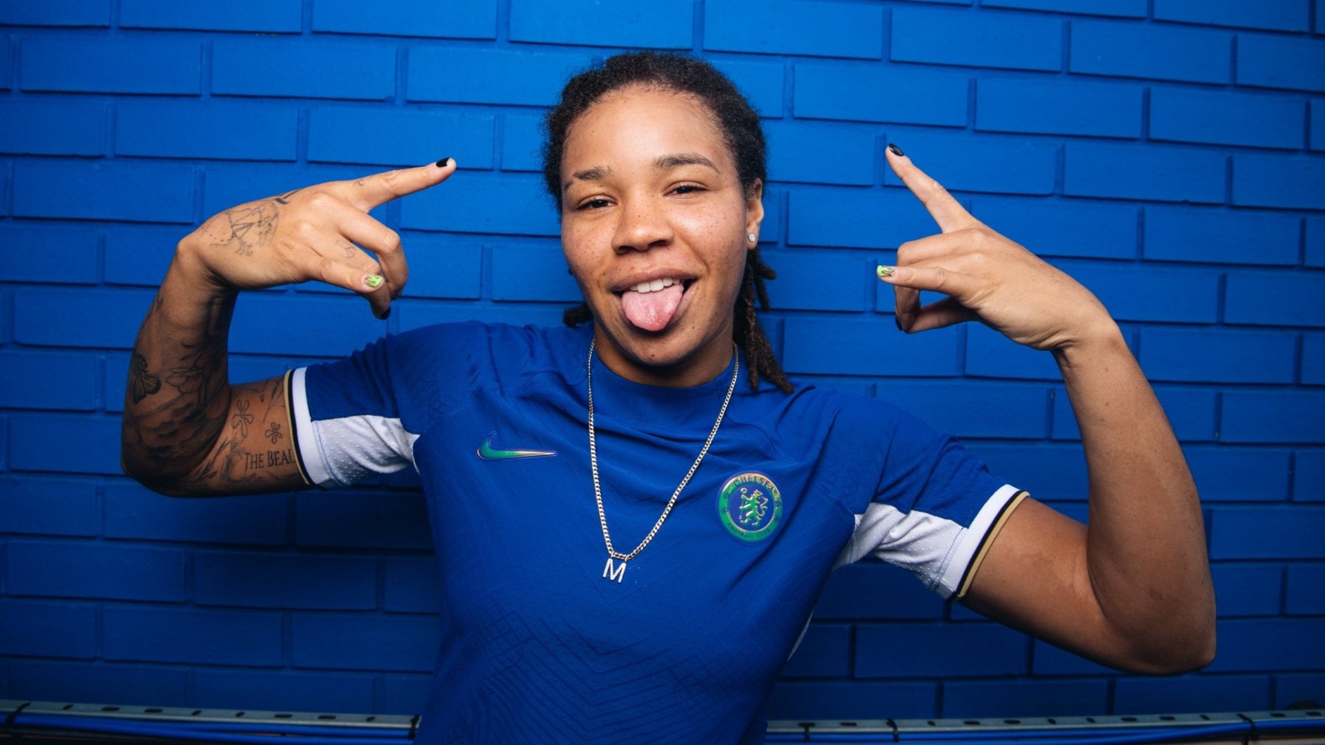Mia Fishel deja Tigres femenil y firma con el Chelsea hasta 2026