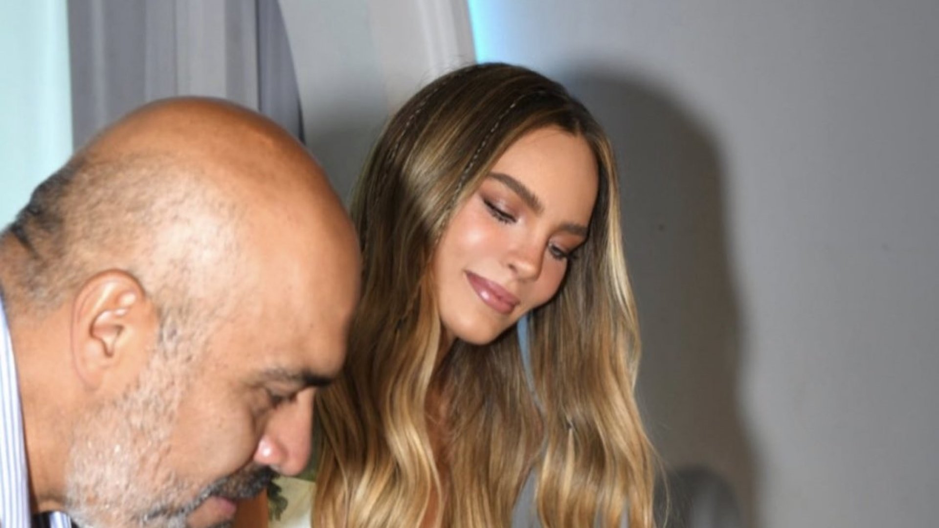 ¿Belinda regresa a la música con nuevo material?
