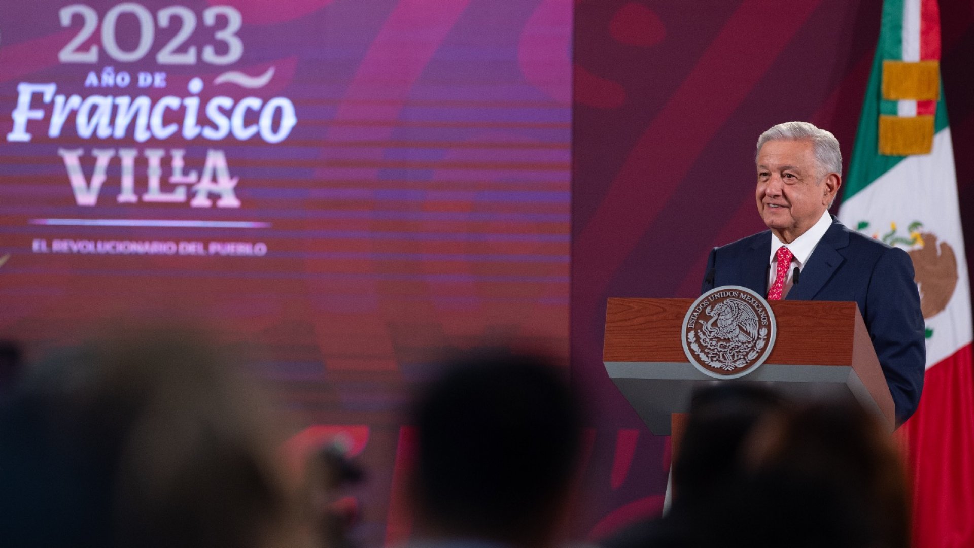 AMLO pregunta a Tribunal Electoral si no hay violencia política de género en su contra