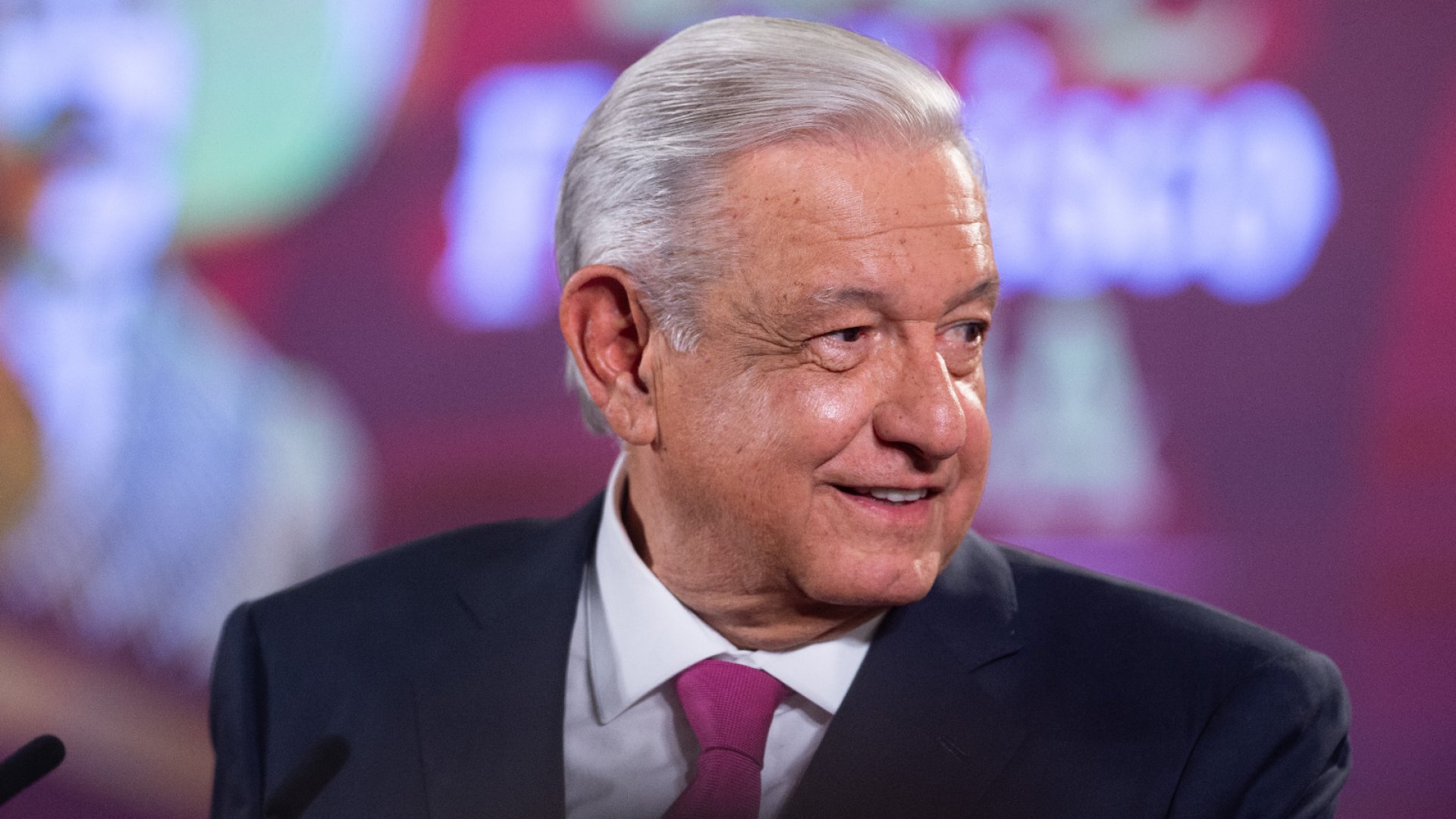AMLO evita hablar de los cuatro finalistas del Frente Amplio por México