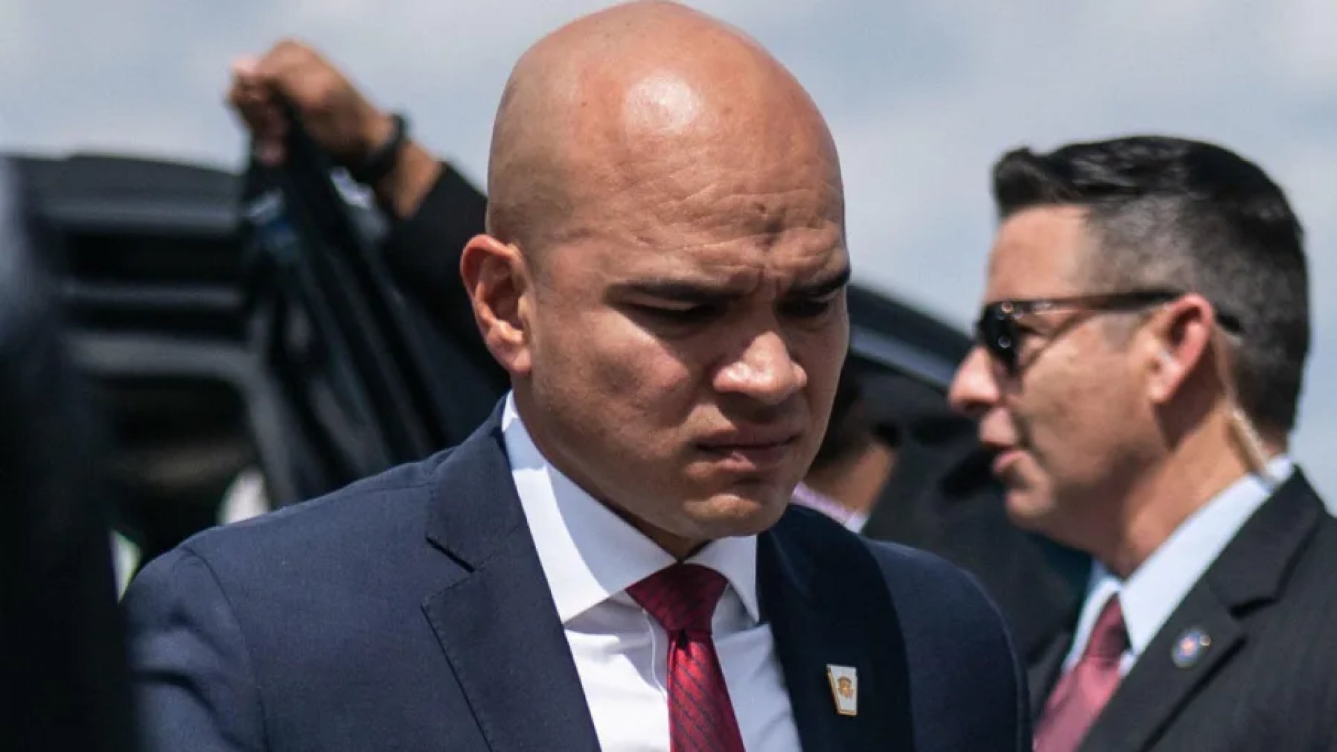 Trump y su asistente se declaran no culpables por caso de documentos oficiales