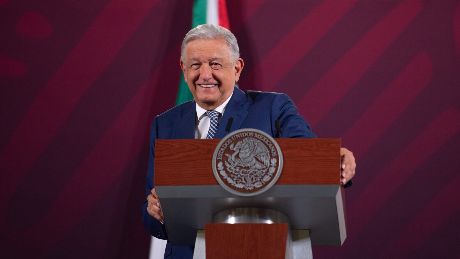 ‘Yo también los tengo en mi listita’, advierte AMLO a magistrados del Tribunal Electoral