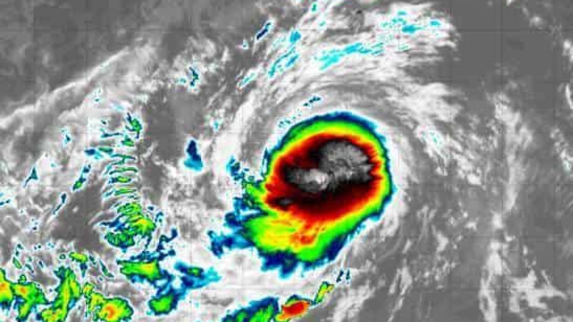 Tormenta tropical Fernanda se aleja de México