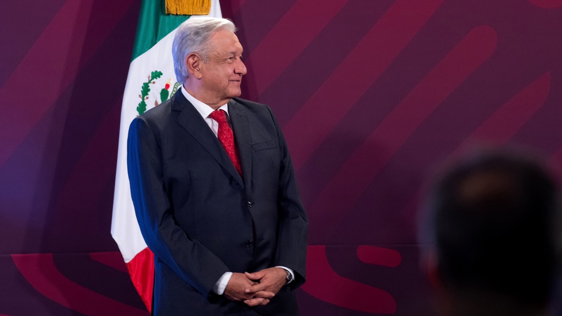 ‘¿Quieren que regresen los corruptos o que continúe la transformación?, cuestiona AMLO 