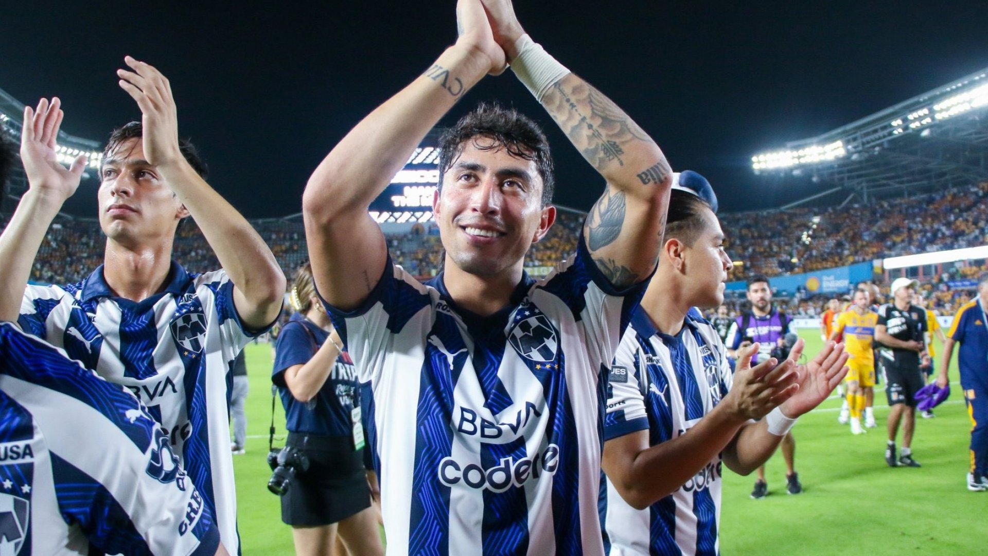 Omar Govea se fractura mano, pero seguirá jugando