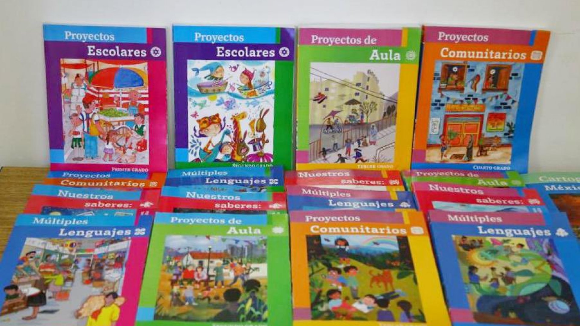 Ahora frenan distribución de libros de texto en Edomex