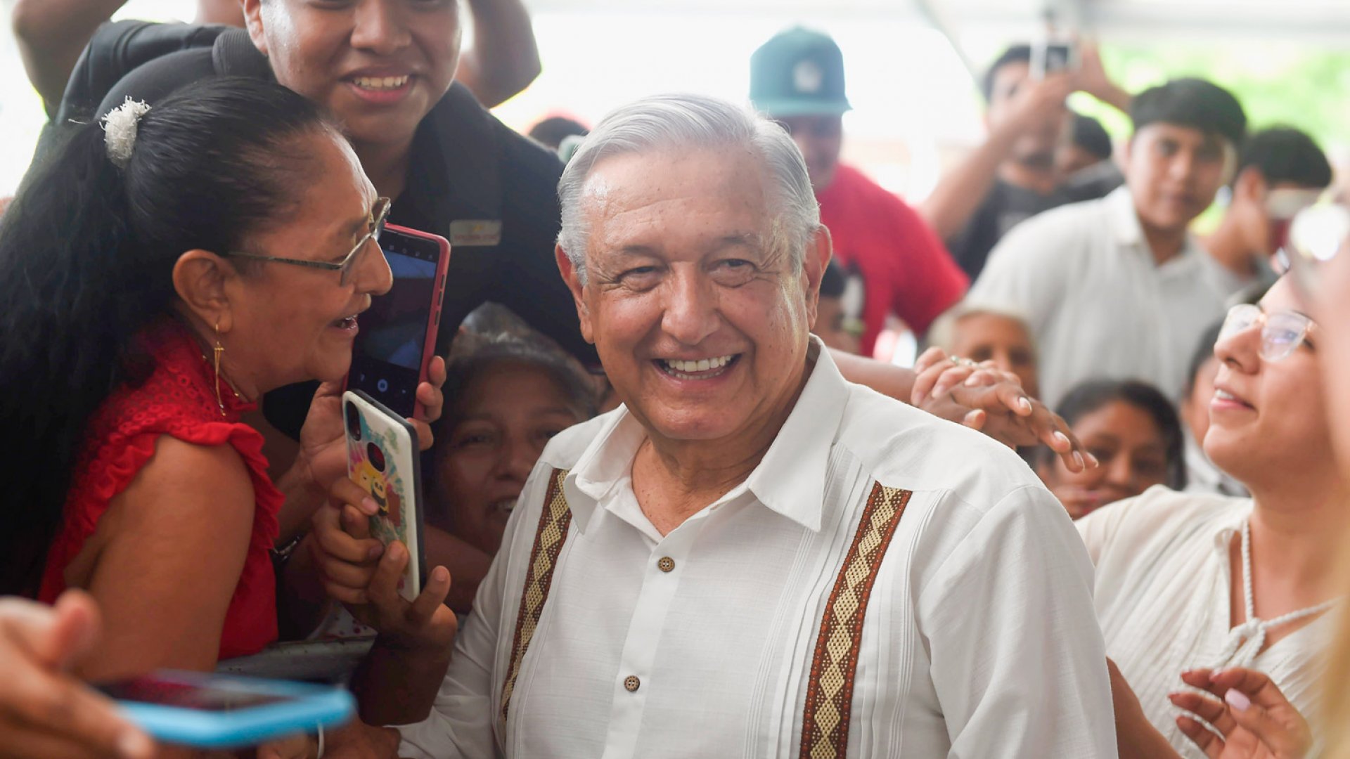 Programas para el Bienestar continuarán en Guerrero: AMLO