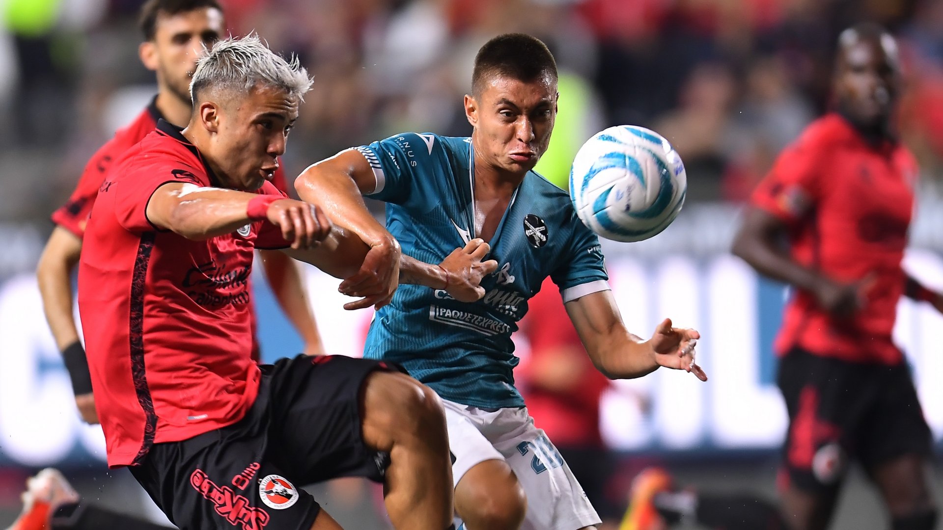 Goles paraguayos empatan a Xolos y Mazatlán