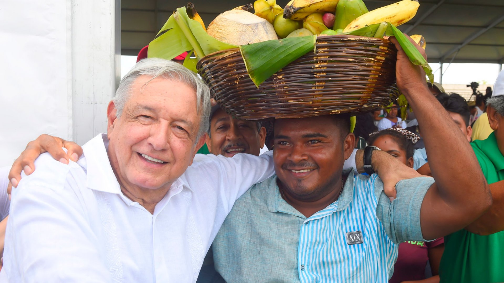 Propondrá AMLO que Programas para el Bienestar sean derechos constitucionales