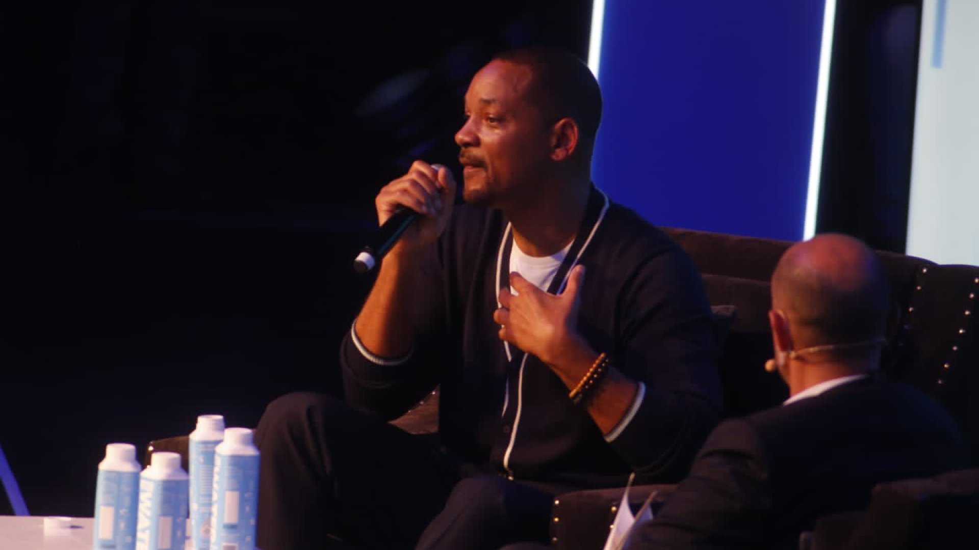 Will Smith se reivindica tras abofetear a Chris Rock