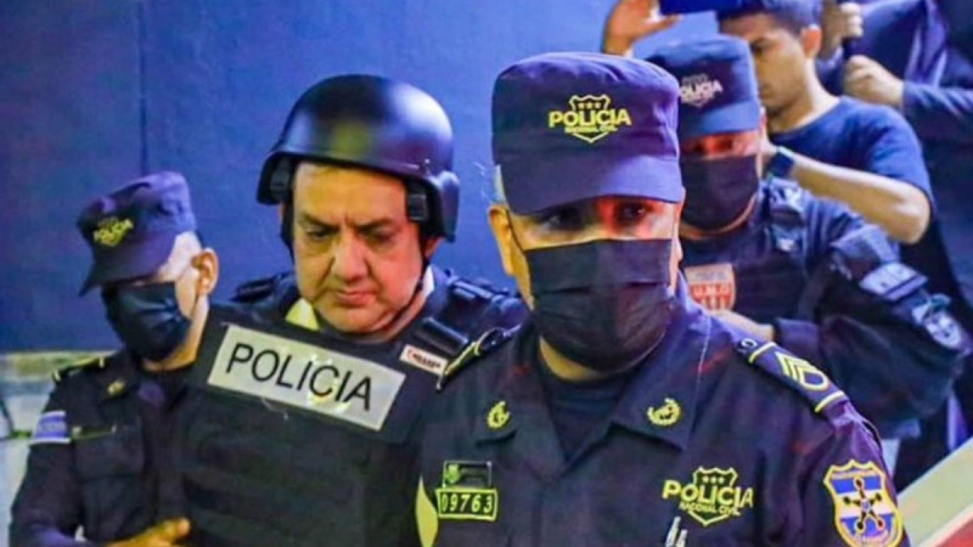 ‘Así terminarán todos los que roben’: Bukele