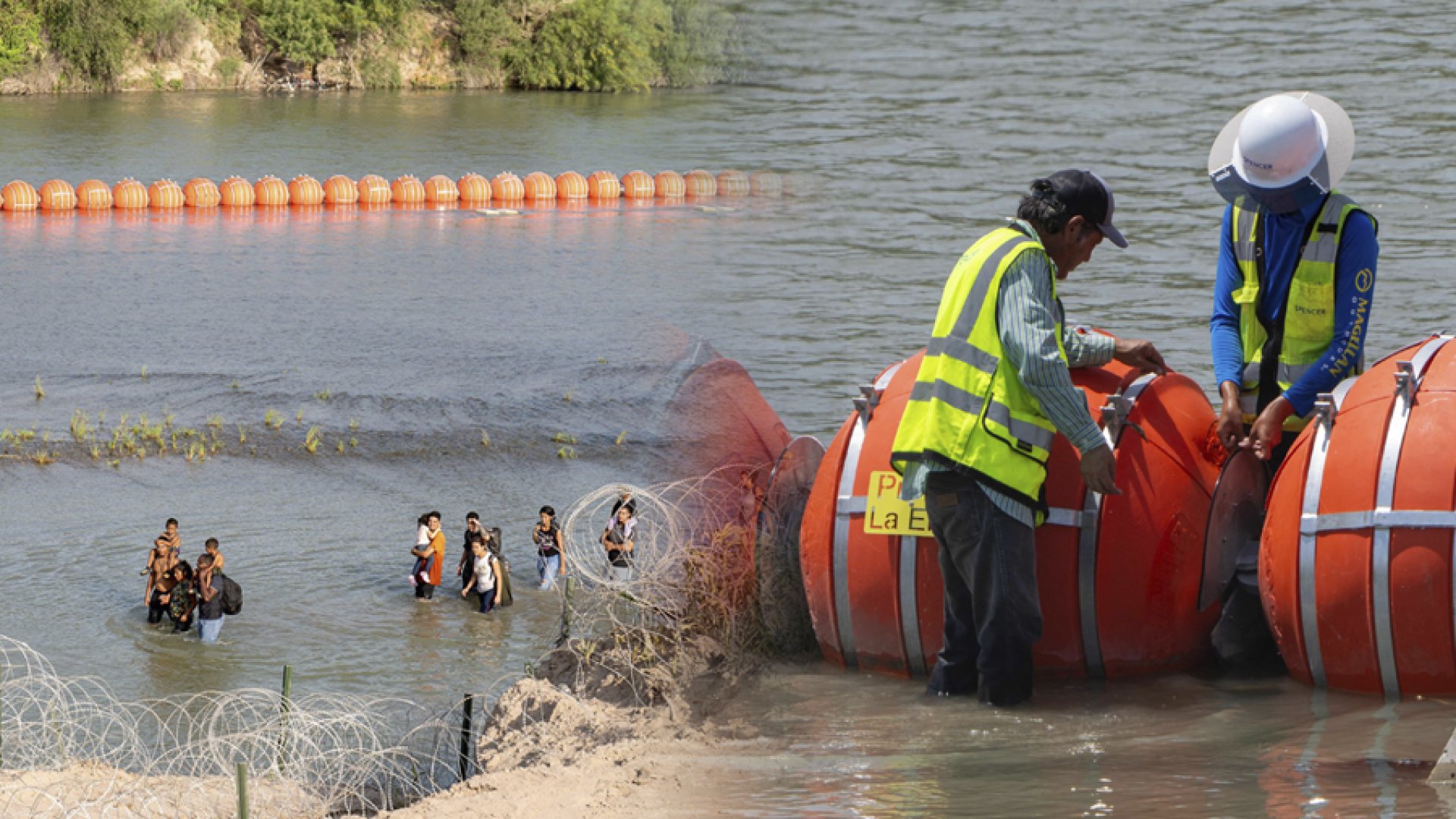 Ordena juez a Texas ‘retirar’ boyas sobre el río Bravo