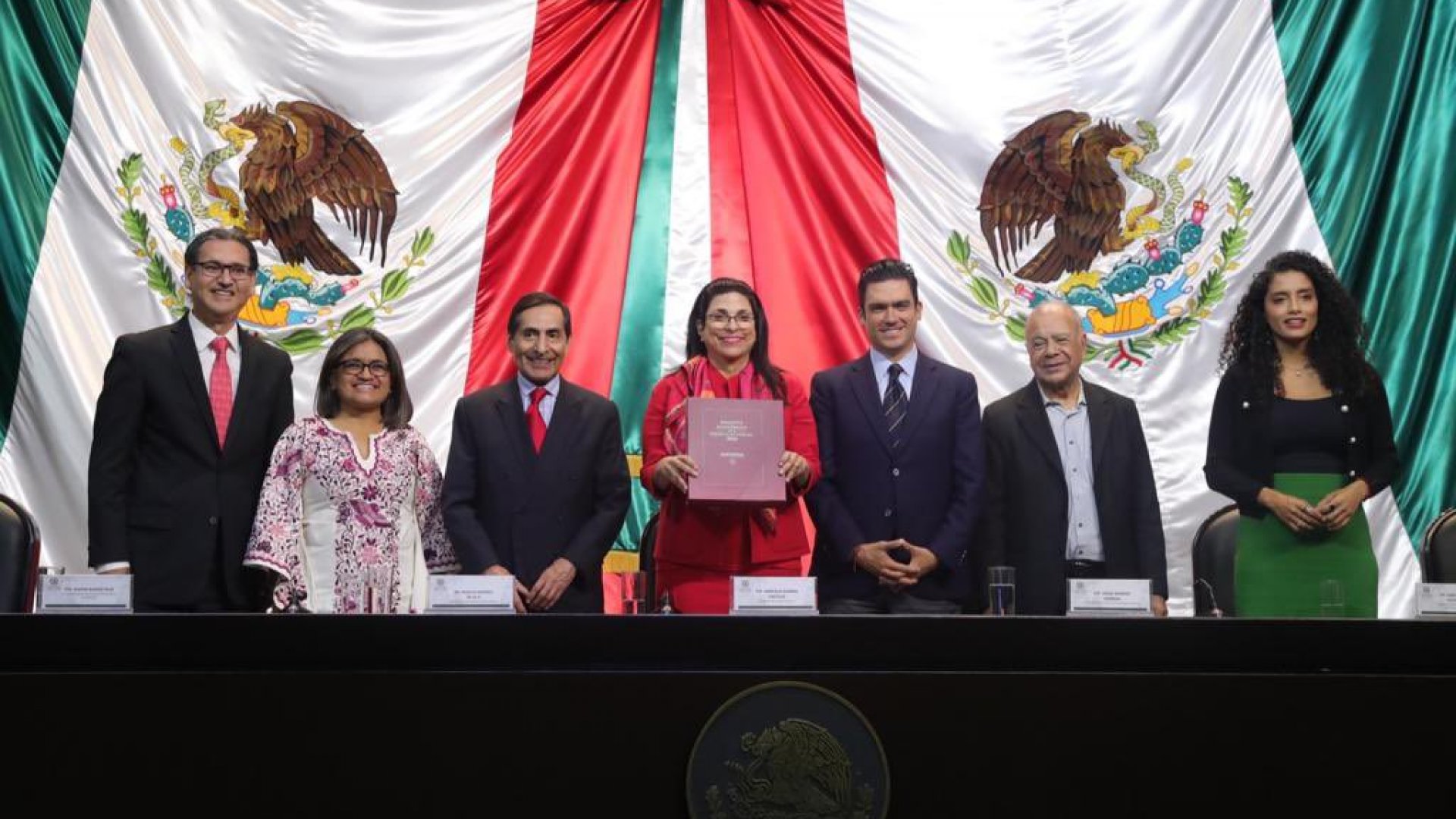 Preve SHCP crecimiento de hasta 3.5% al cierre de 2023