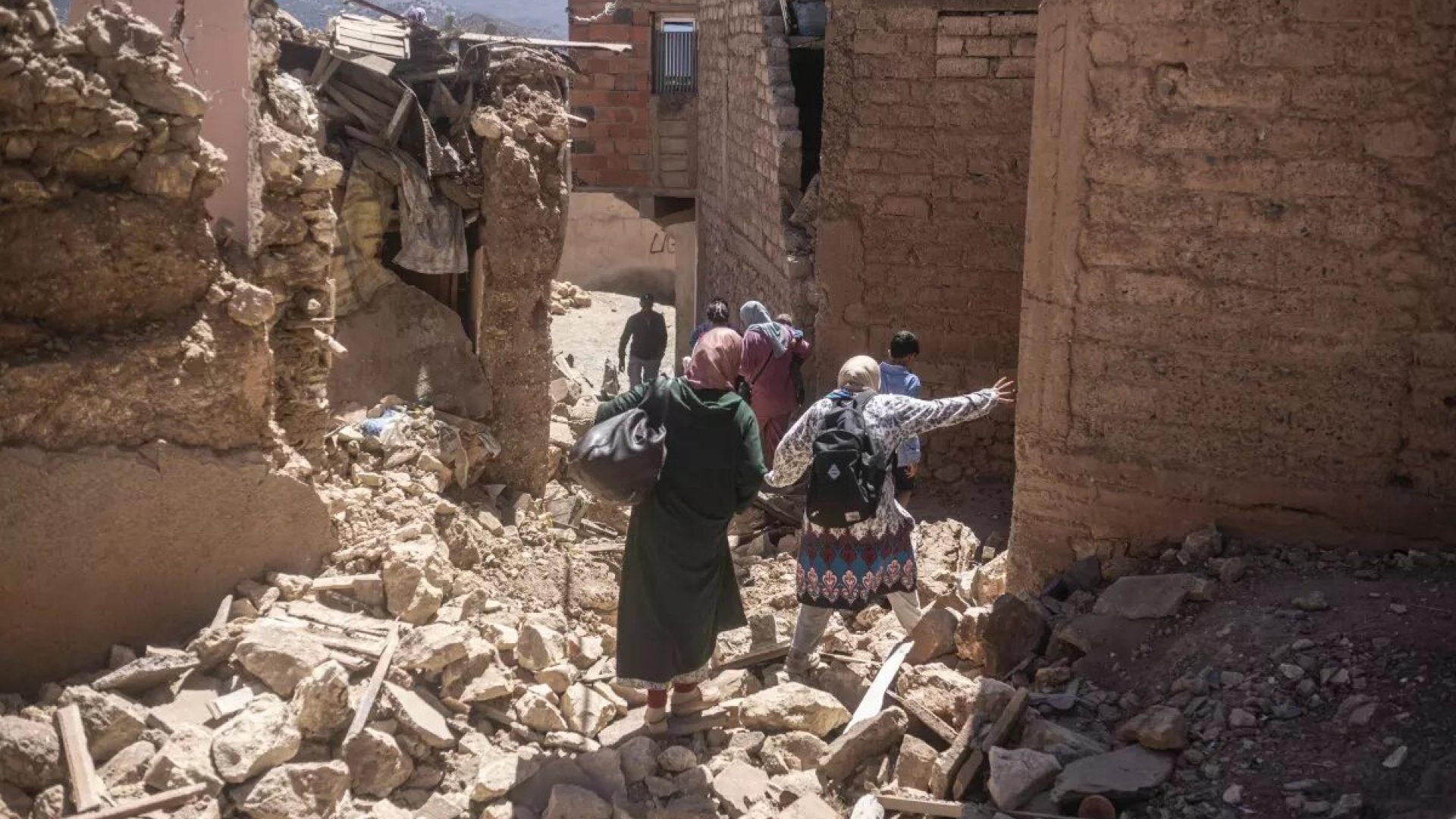 Sacude tragedia a Marruecos y van más de 2300 muertes