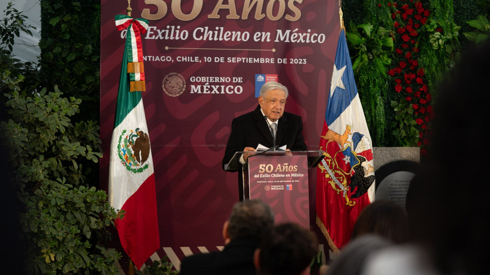Salvador Allende es símbolo de la dignidad: AMLO