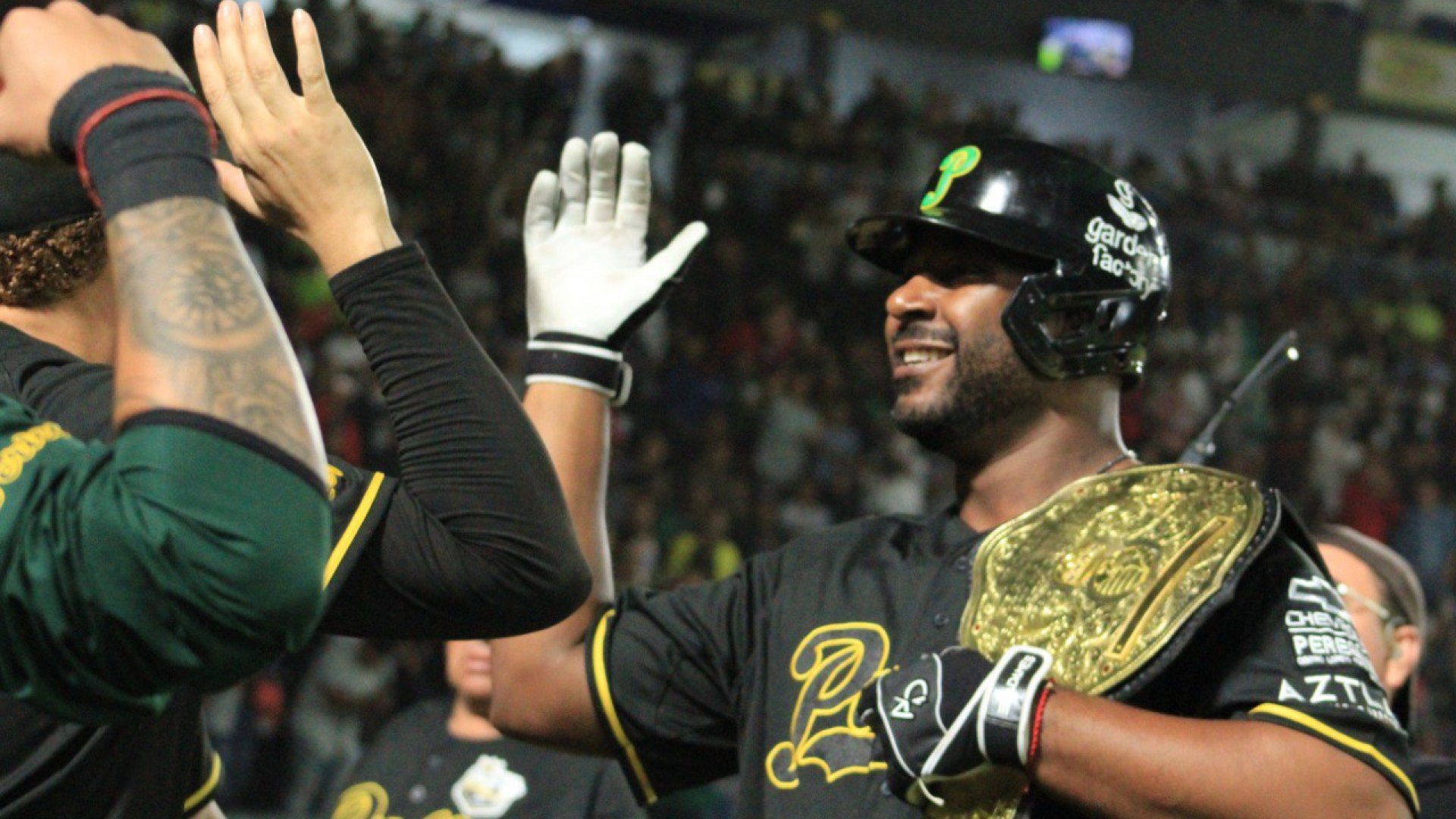 Empatan Pericos Serie del Rey ante Algodoneros