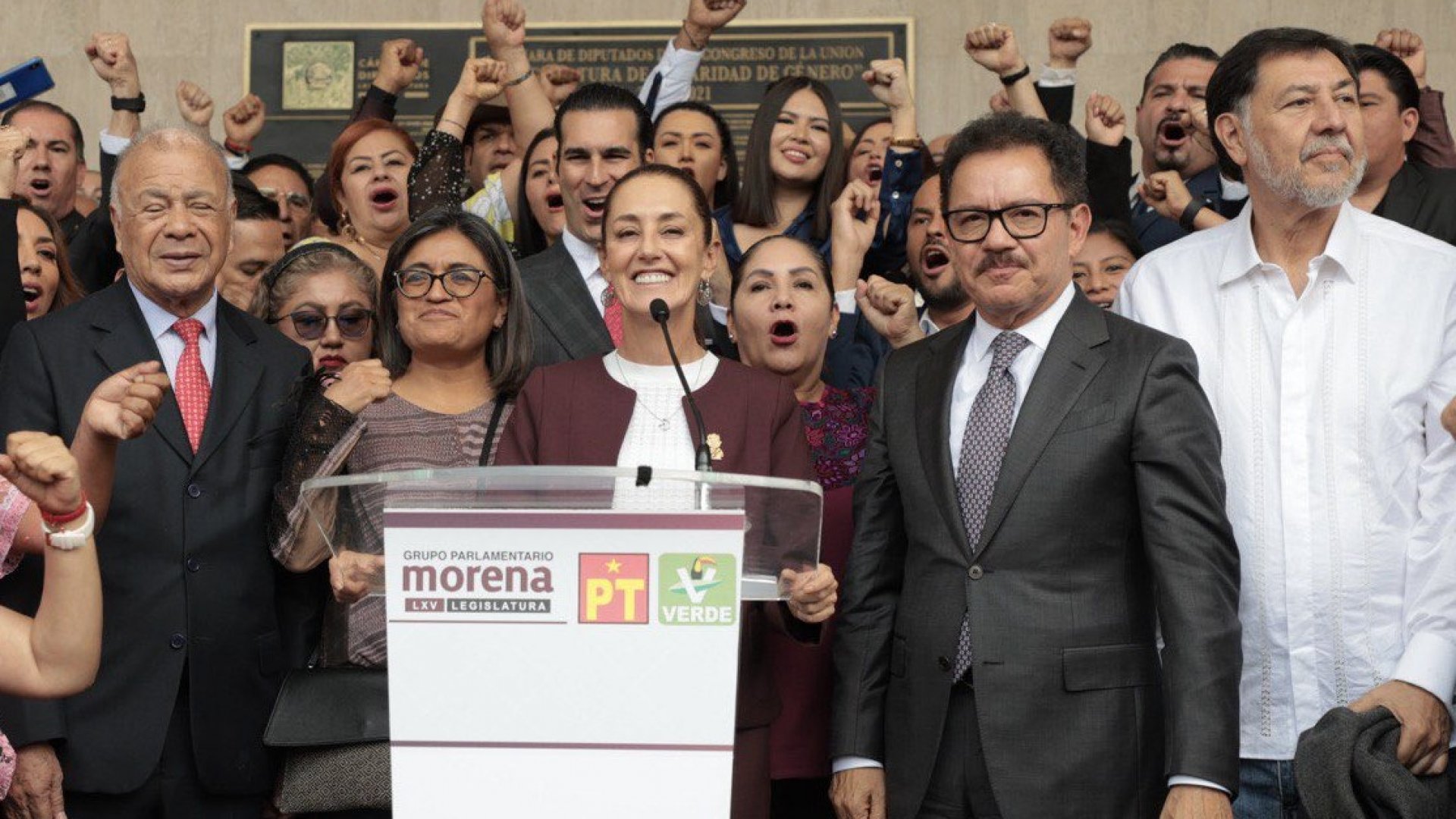 Claudia llama a diputados a trabajar en el ‘territorio’, puerta por puerta, calle por calle, colonia por colonia