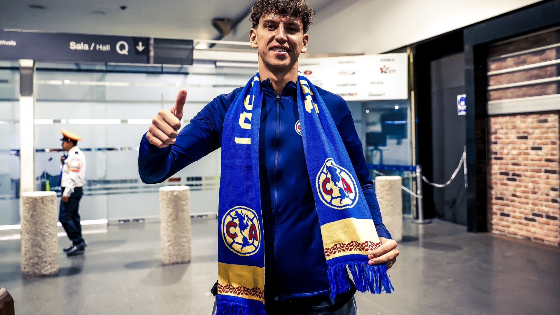 Igor Lichnovsky llega como refuerzo al América