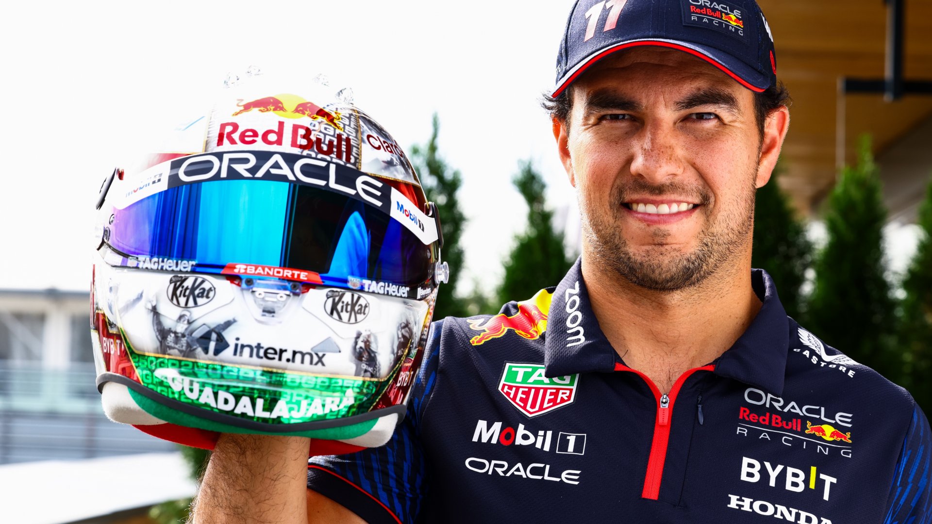 Checo Pérez responde ante declaraciones de Helmut Marko