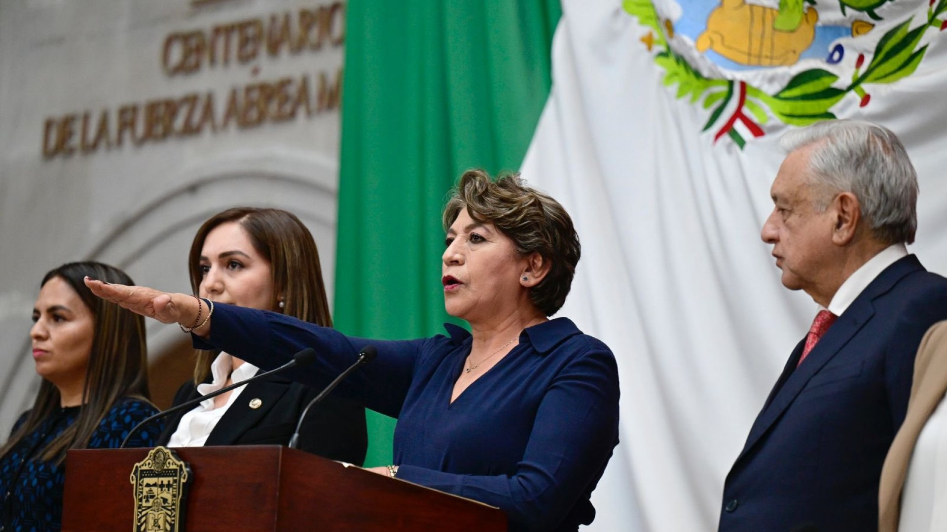 Refrendó AMLO: tendrá Delfina Gómez todo el respaldo federal