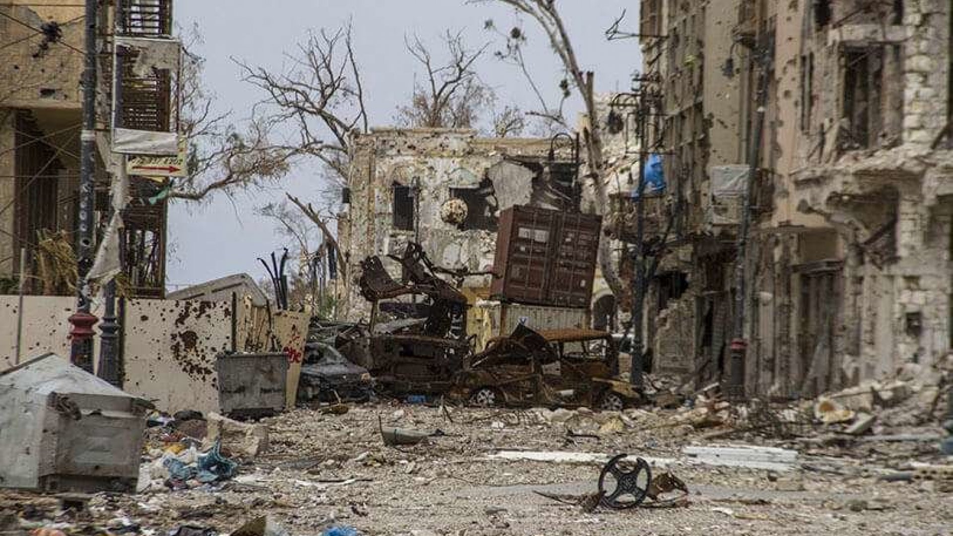 Temen crisis sanitaria en Libia tras la muerte de 11 mil 300 personas