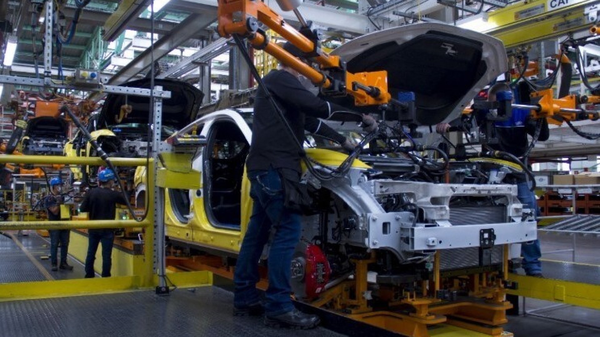 Perderían Ford y GM hasta 125 mdd a la semana por huelga