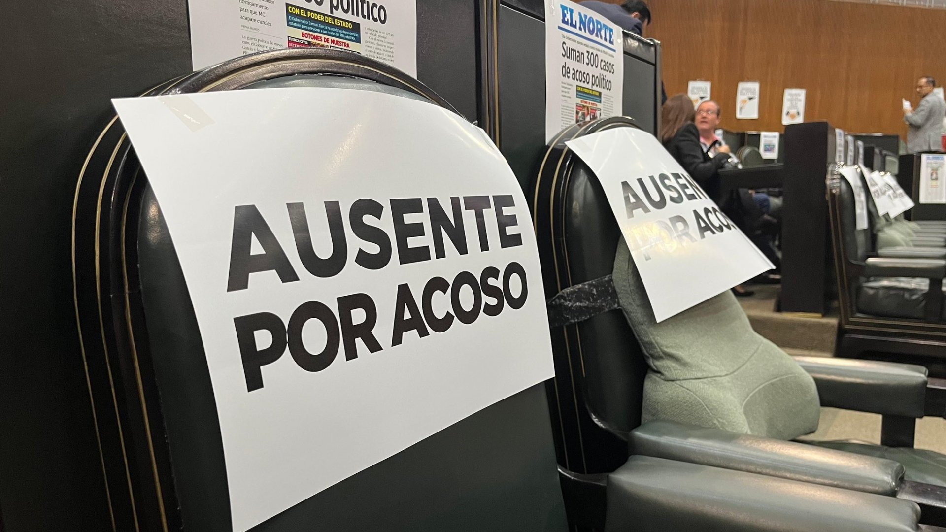 Crearán comisión para investigar renuncias de diputados en Nuevo León