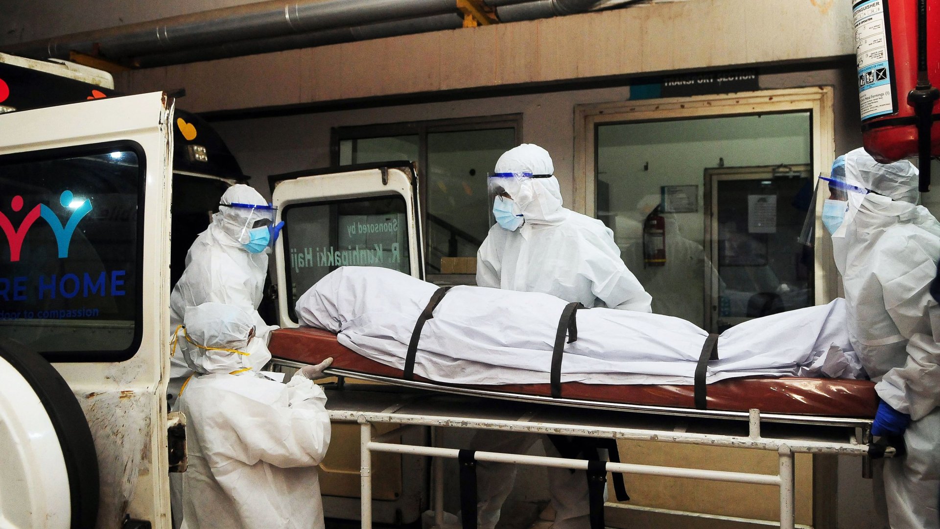 Ponen en cuarentena a más de mil personas en India tras emergencia por virus mortal de Nipah