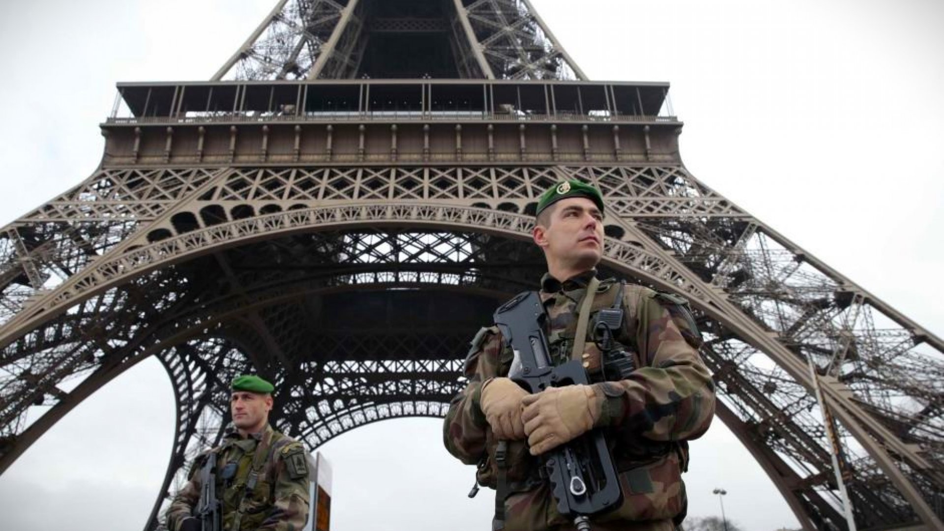 Dice Francia tomarse en serio amenazas de Al Qaeda