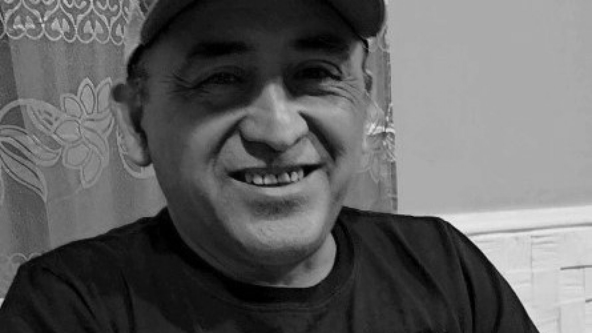 Muere el cantante Huguito Flores en choque carretero