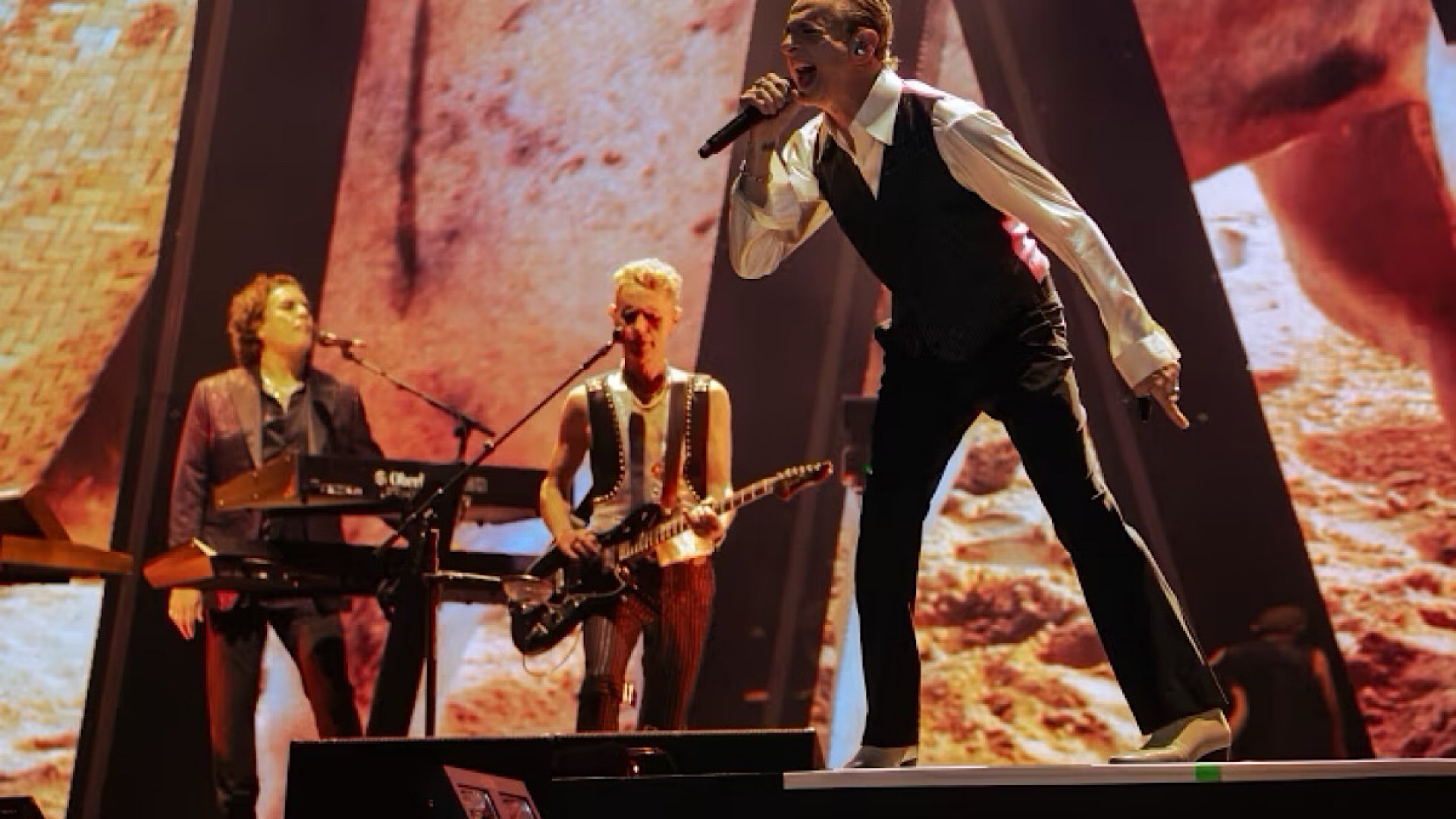 Depeche Mode sacude la Ciudad de México