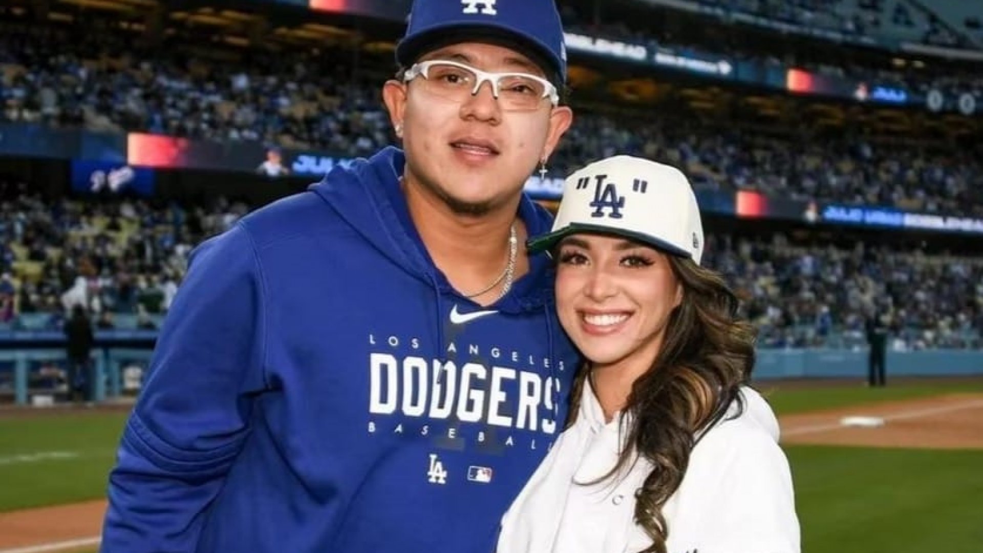 Le cierran puertas a Julio Urías en la MLB