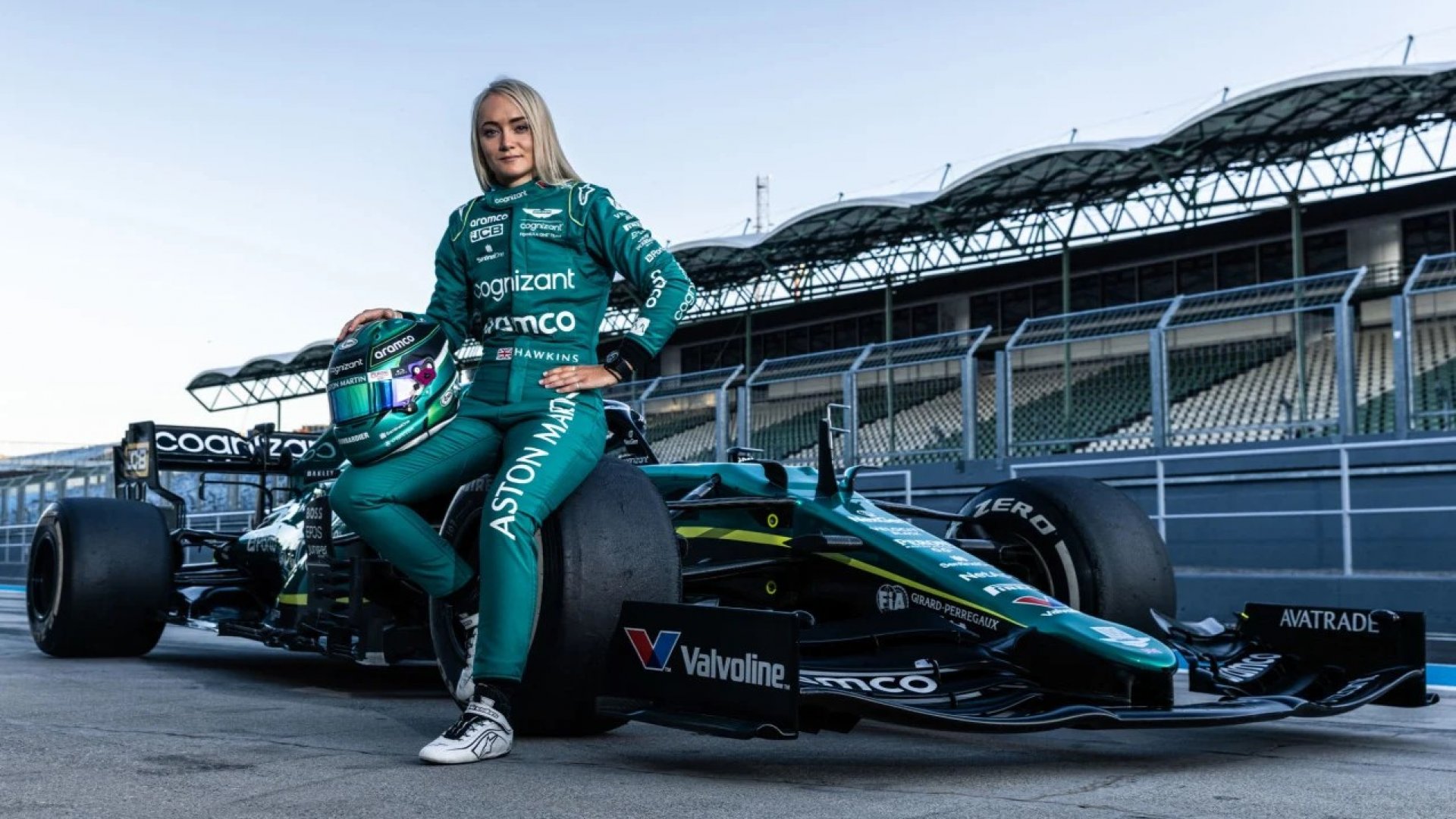 Jessica Hawkins, la primera mujer en conducir un Fórmula 1 en cinco años