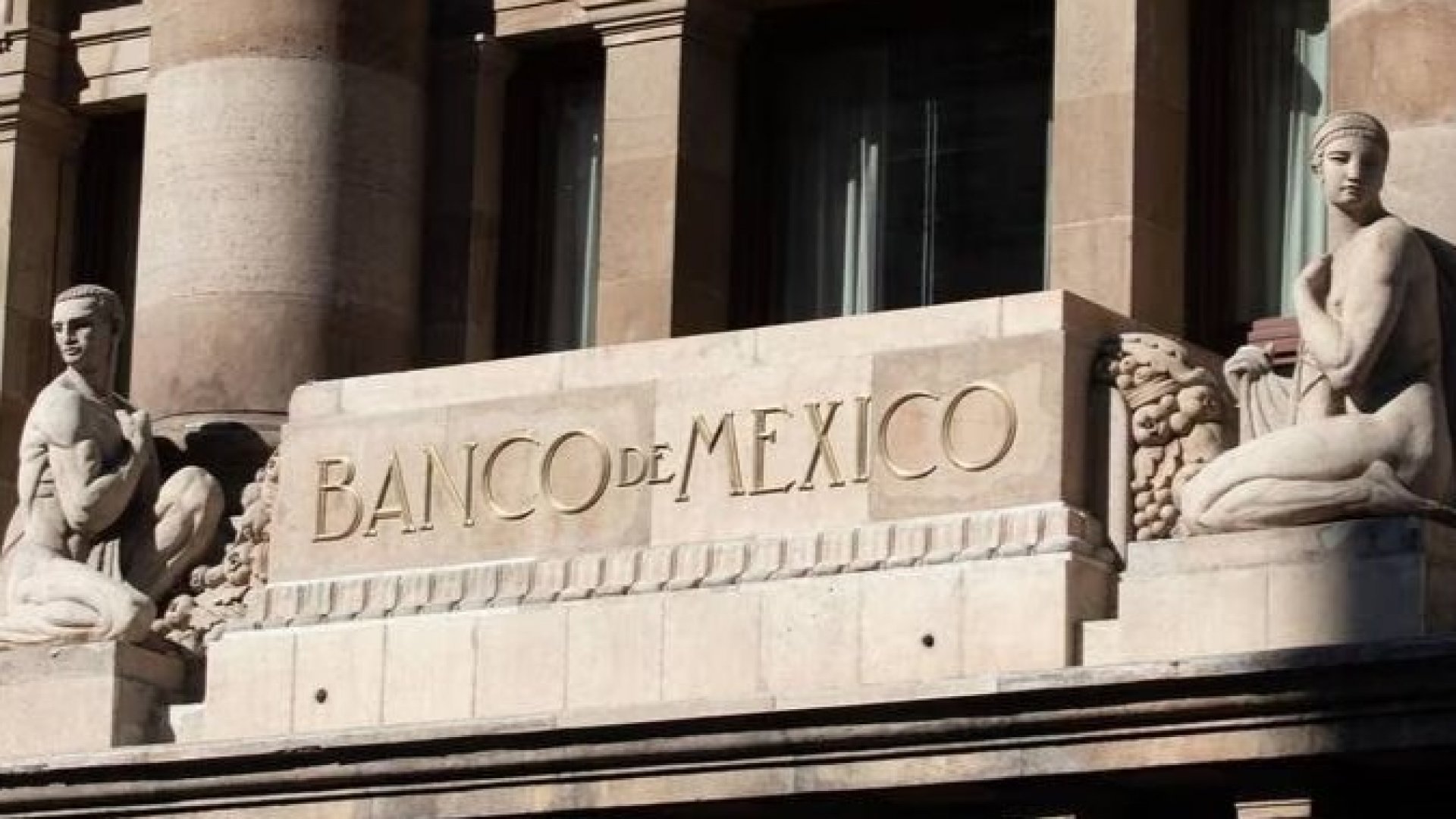 Banxico no cede ante inflación: mantiene sin cambios su tasa de interés