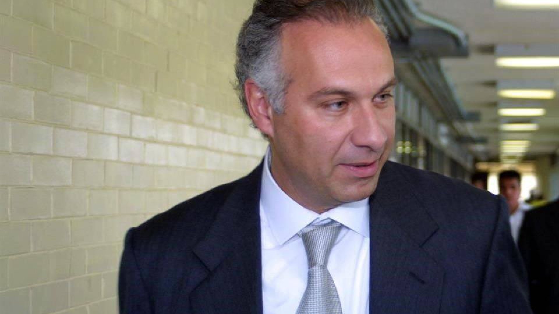 Sale Juan Collado del hospital y llevará procesos en libertad