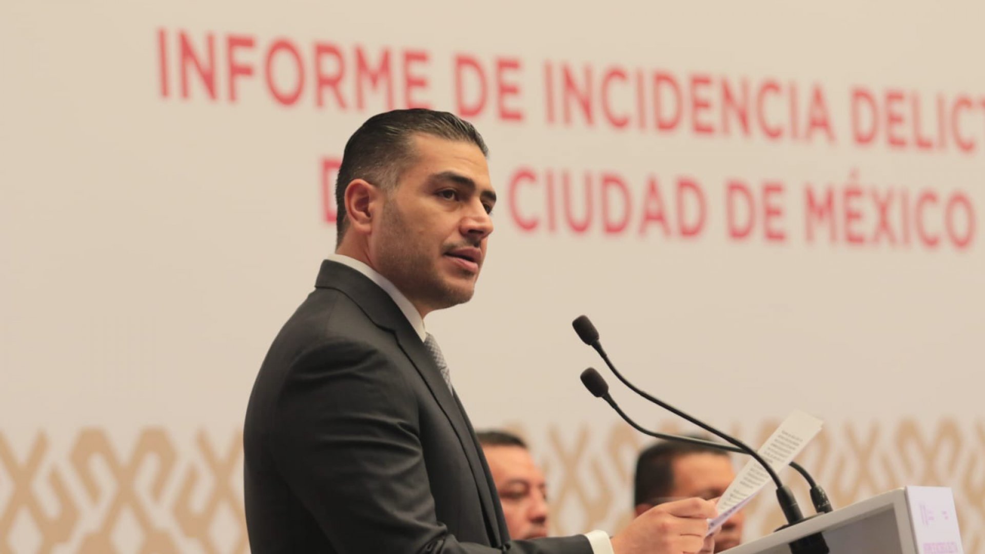 AMLO deja elección de García Harfuch como candidato al pueblo 