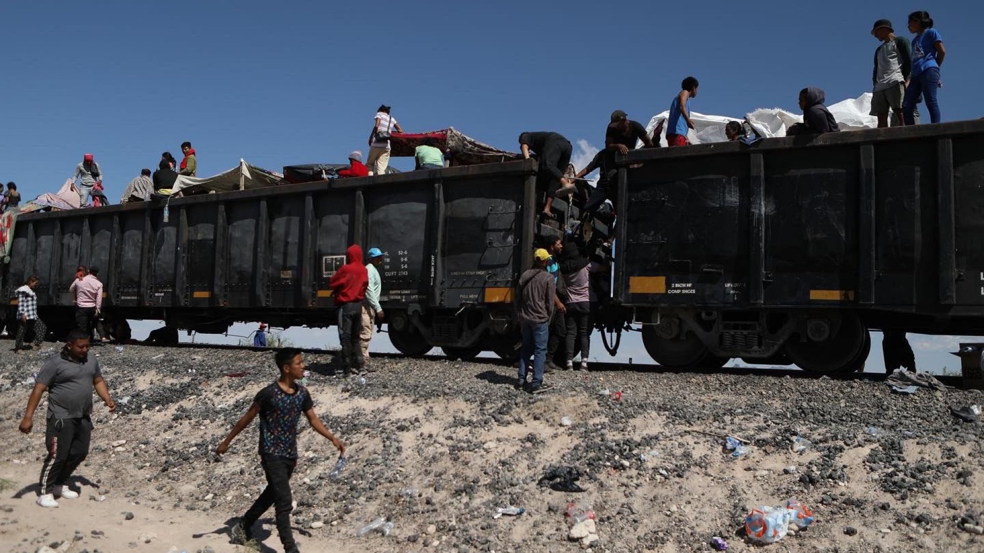 Desbordan migrantes a INM en Ciudad Juárez, Chihuahua