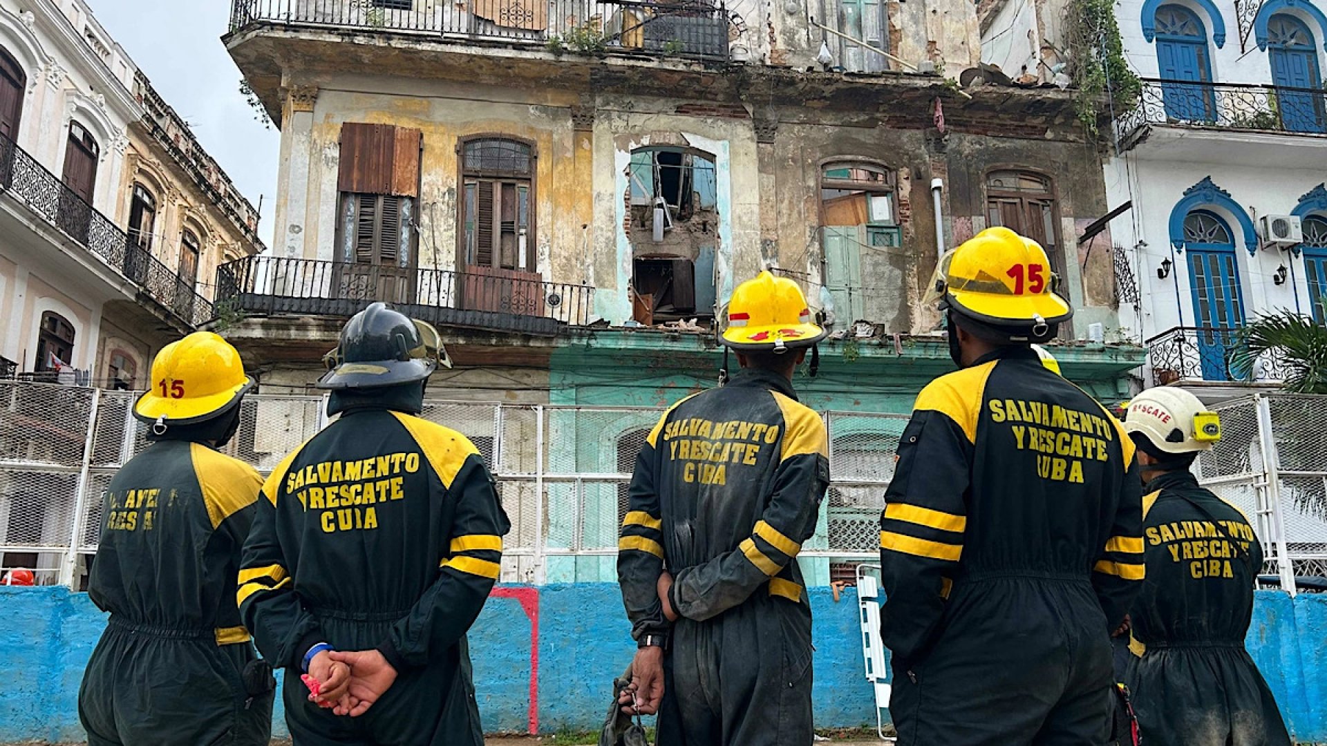 Se derrumba edificio en casco histórico de La Habana