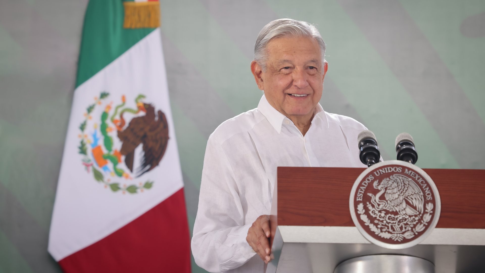 Celebra AMLO fallo en Florida contra García Luna que lo obligará a pagar más de 2 mdd