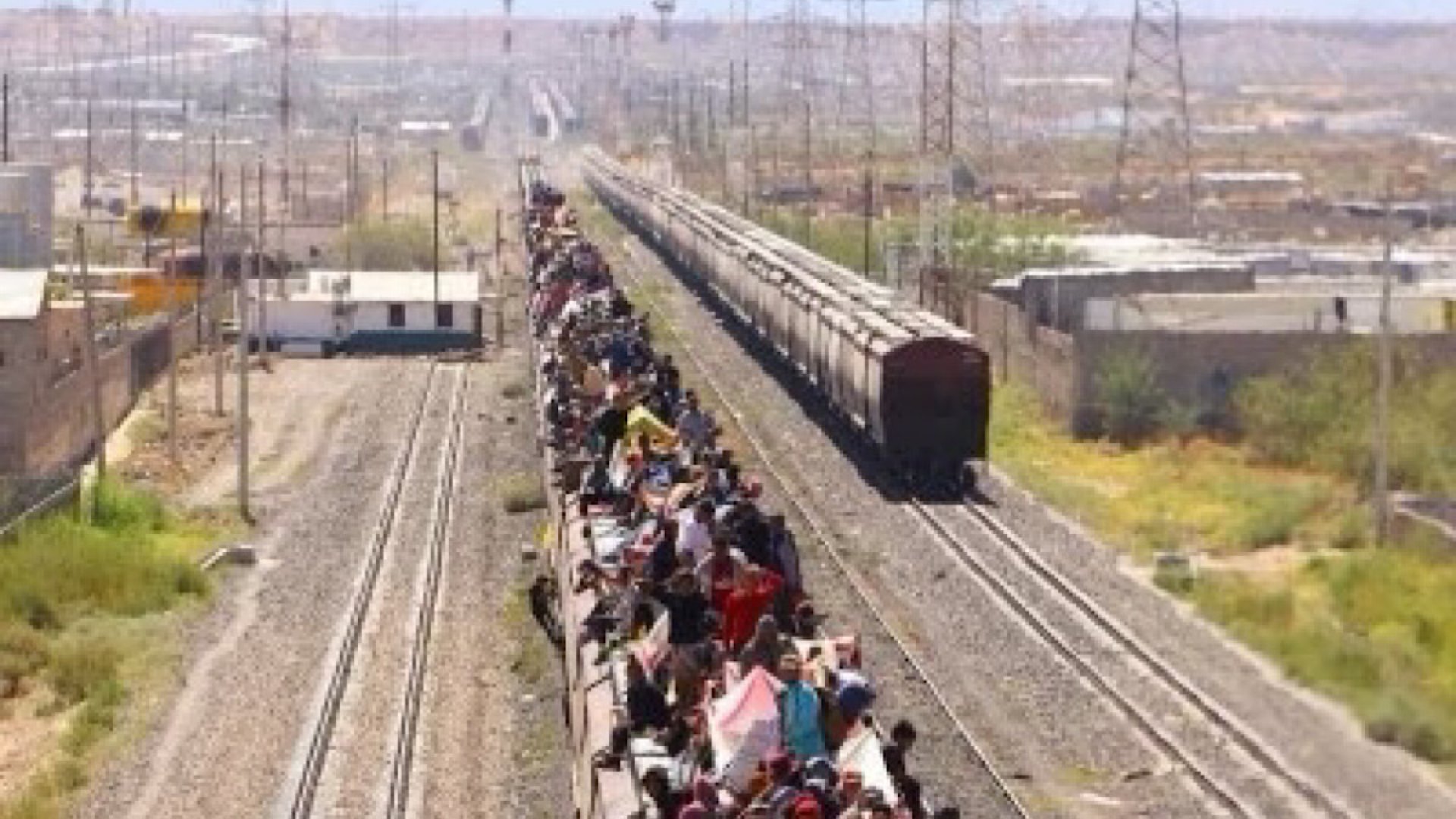 Baja INM de ‘La Bestia’ a 27 mil migrantes en dos semanas