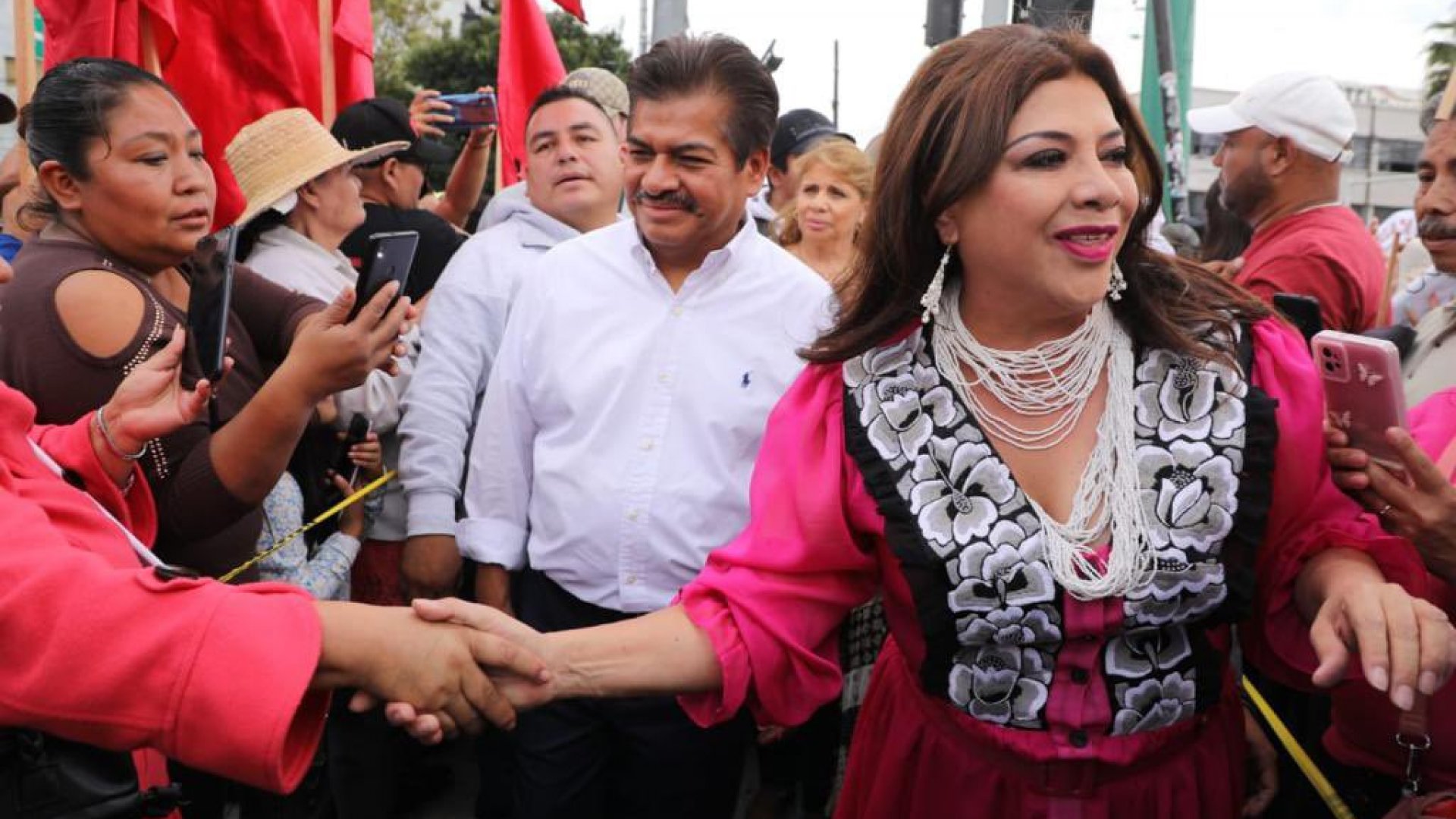 Francisco Chíguil pide licencia para ser coordinador de campaña de Clara Brugada