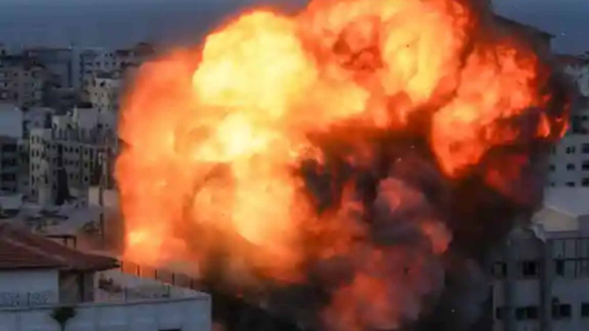 El número de muertos en territorio israelí por el ataque de Hamás se eleva a más de 700