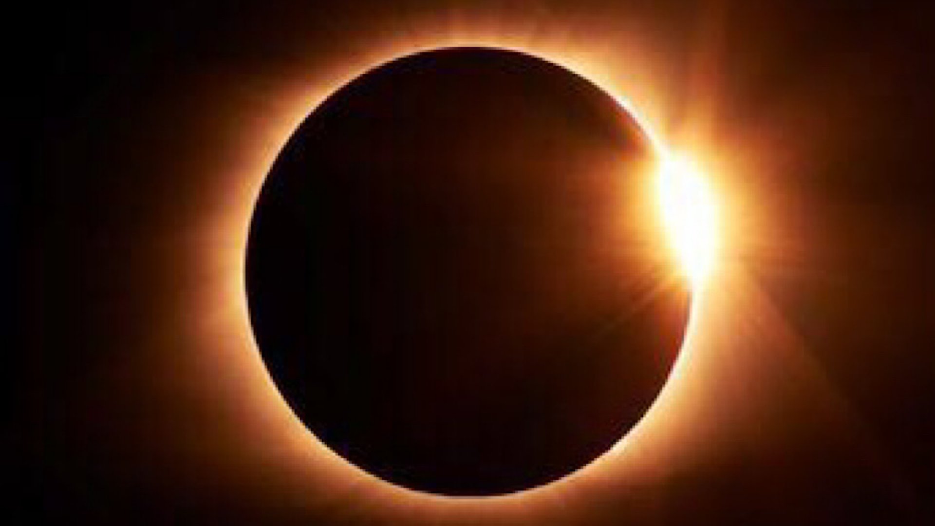 IMSS pide observar eclipse solar del próximo sábado con gafas especiales