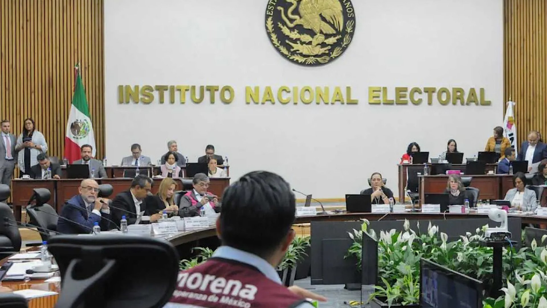 Fija INE nuevo inicio de precampañas: arrancan el 20 de noviembre