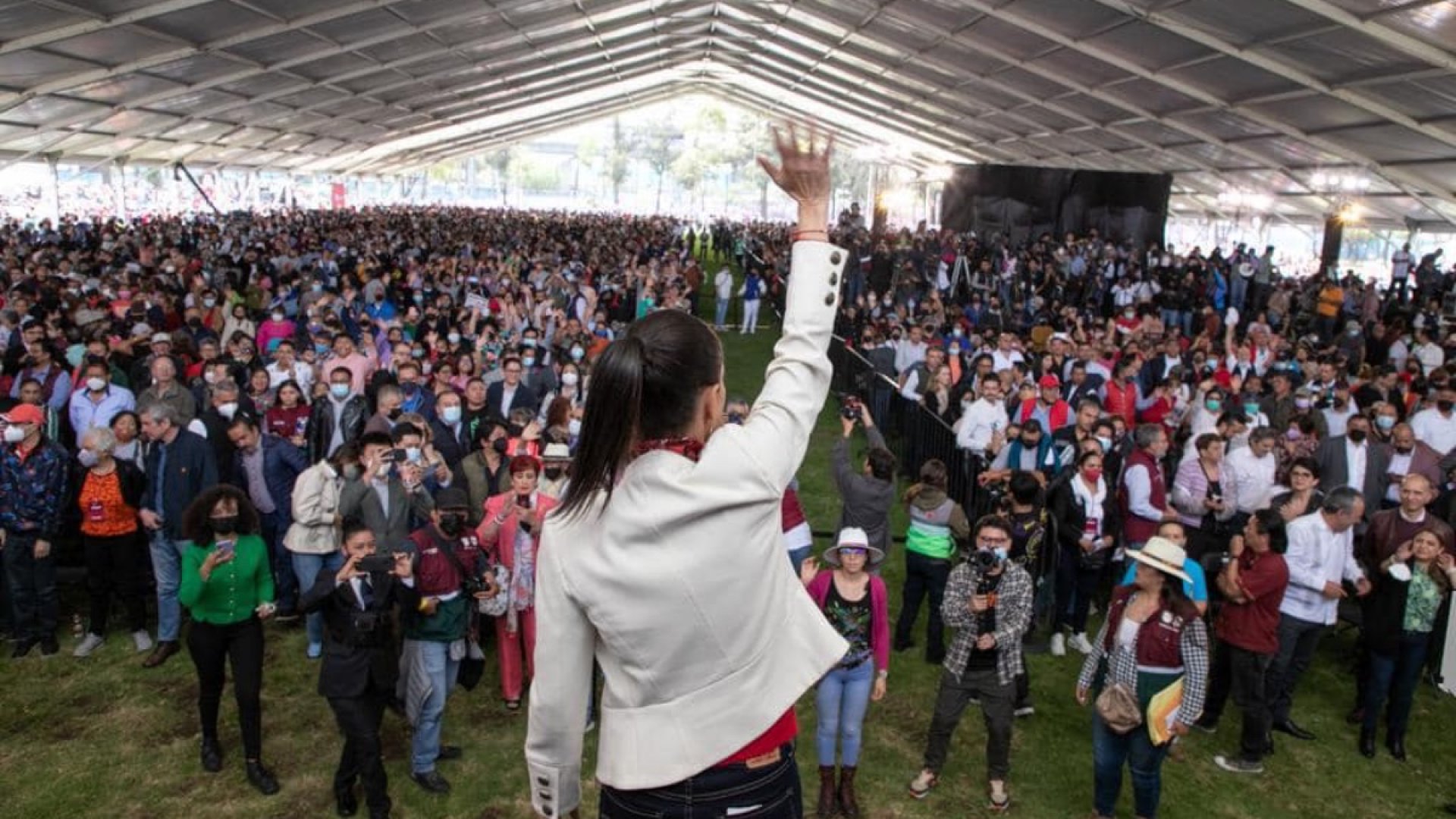 Claudia Sheinbaum continuará con gira e impugnará resolución del INE