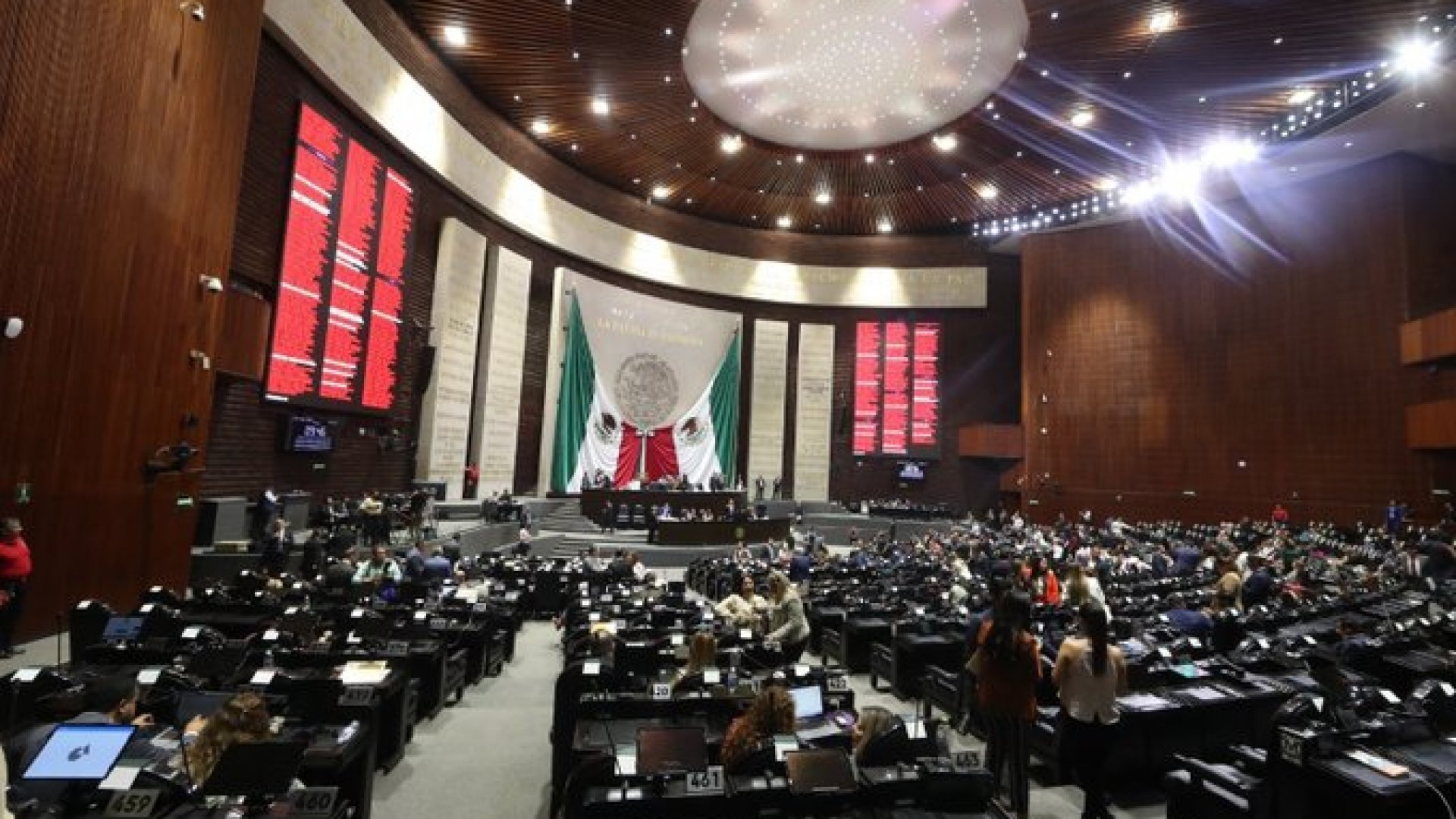 Diputados aprueban ‘home office’; legislarán desde su casa
