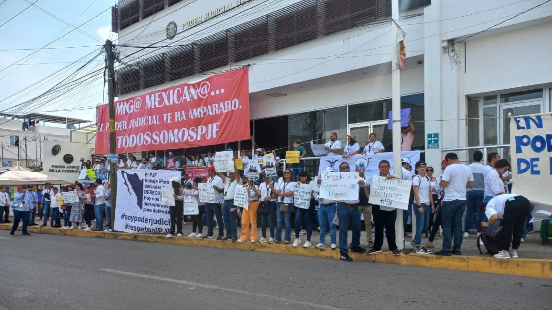 AMLO pide a Poder Judicial hacer huelga durante meses