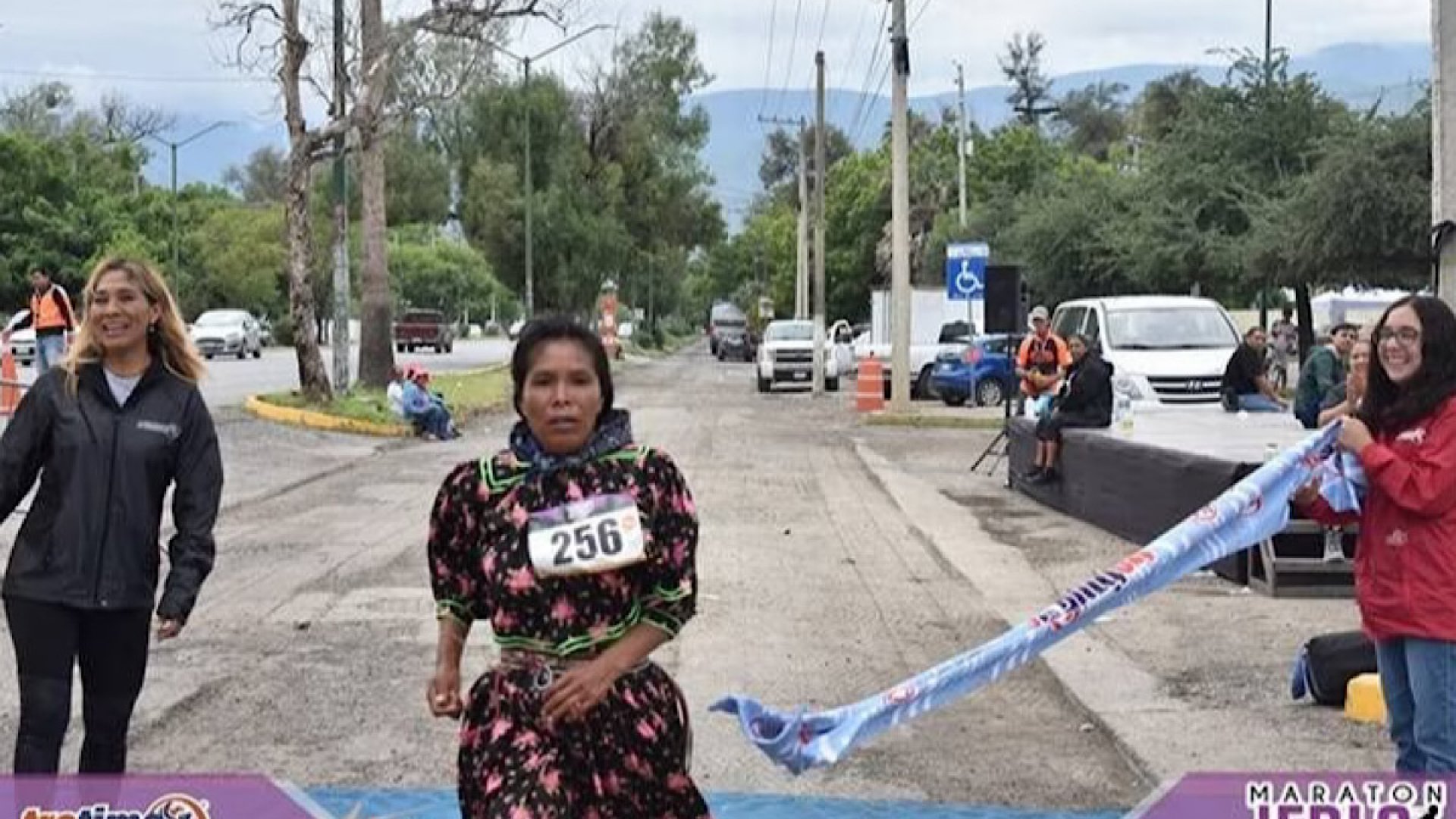 Isadora Rodríguez, mujer rarámuri, gana maratón de Tamaulipas