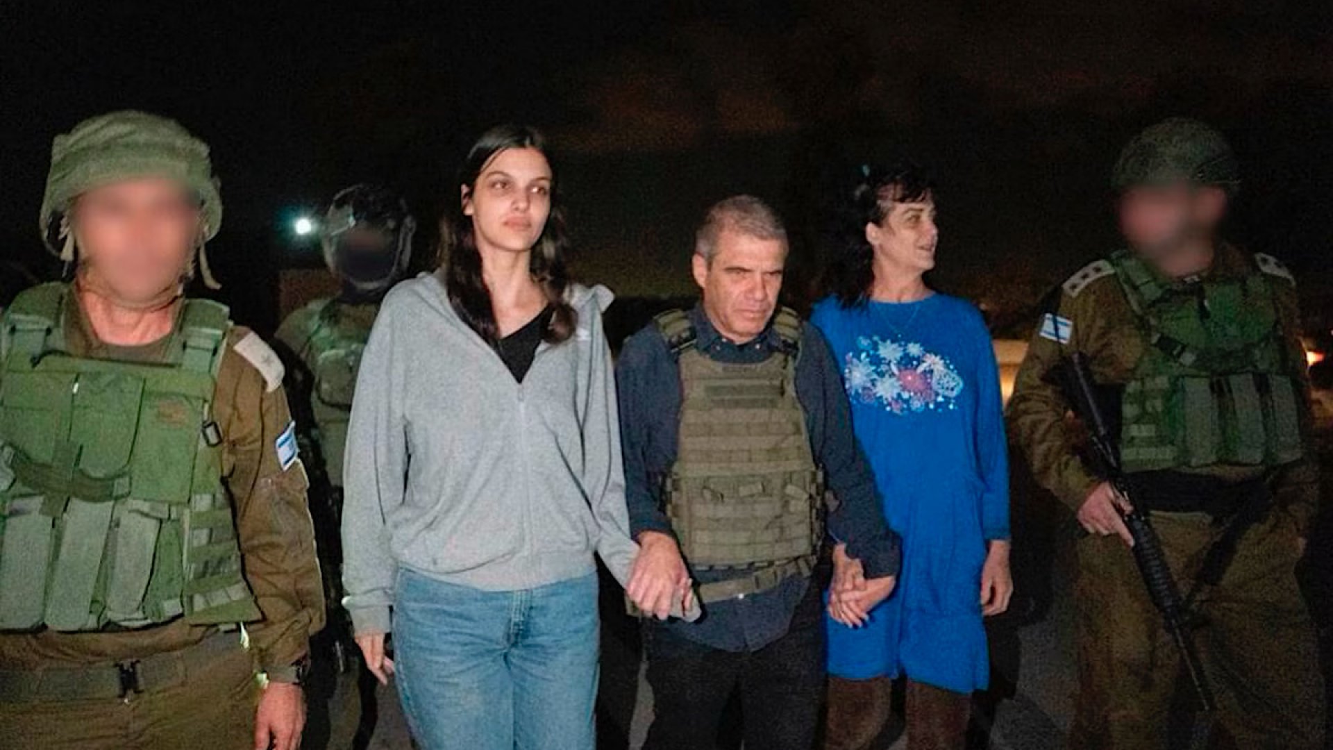 Hamás libera a dos rehenes estadunidenses